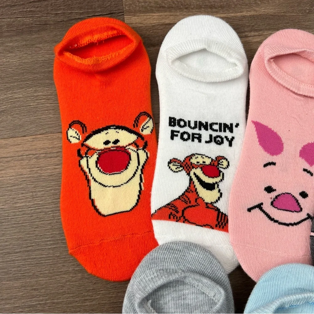 NWOT Disney Winnie the Pooh Womens' 6 Pack Low No Show Socks Size 4-10
